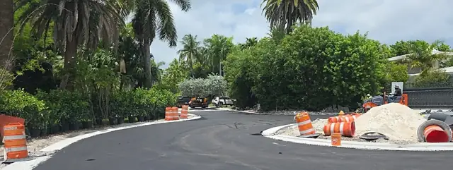 Belle Meade Island Roundabout: Approach paved up to the island